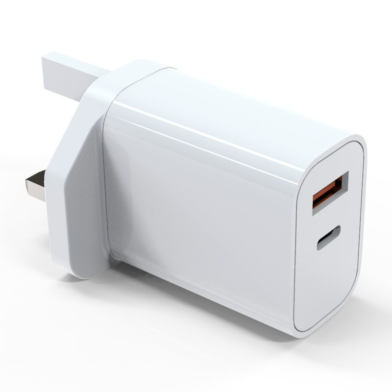Picture of 30W dual port British standard fast charging head UKCA certified PD+QC3.0 travel adapter dual port British standard charging head suitable for Huawei Xiaomi Apple phones